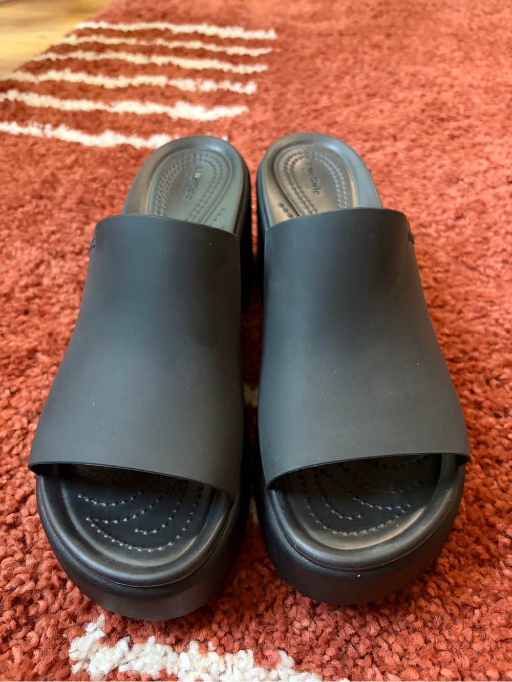 Brooklyn wedge heel crocs - Picture 4 of 4